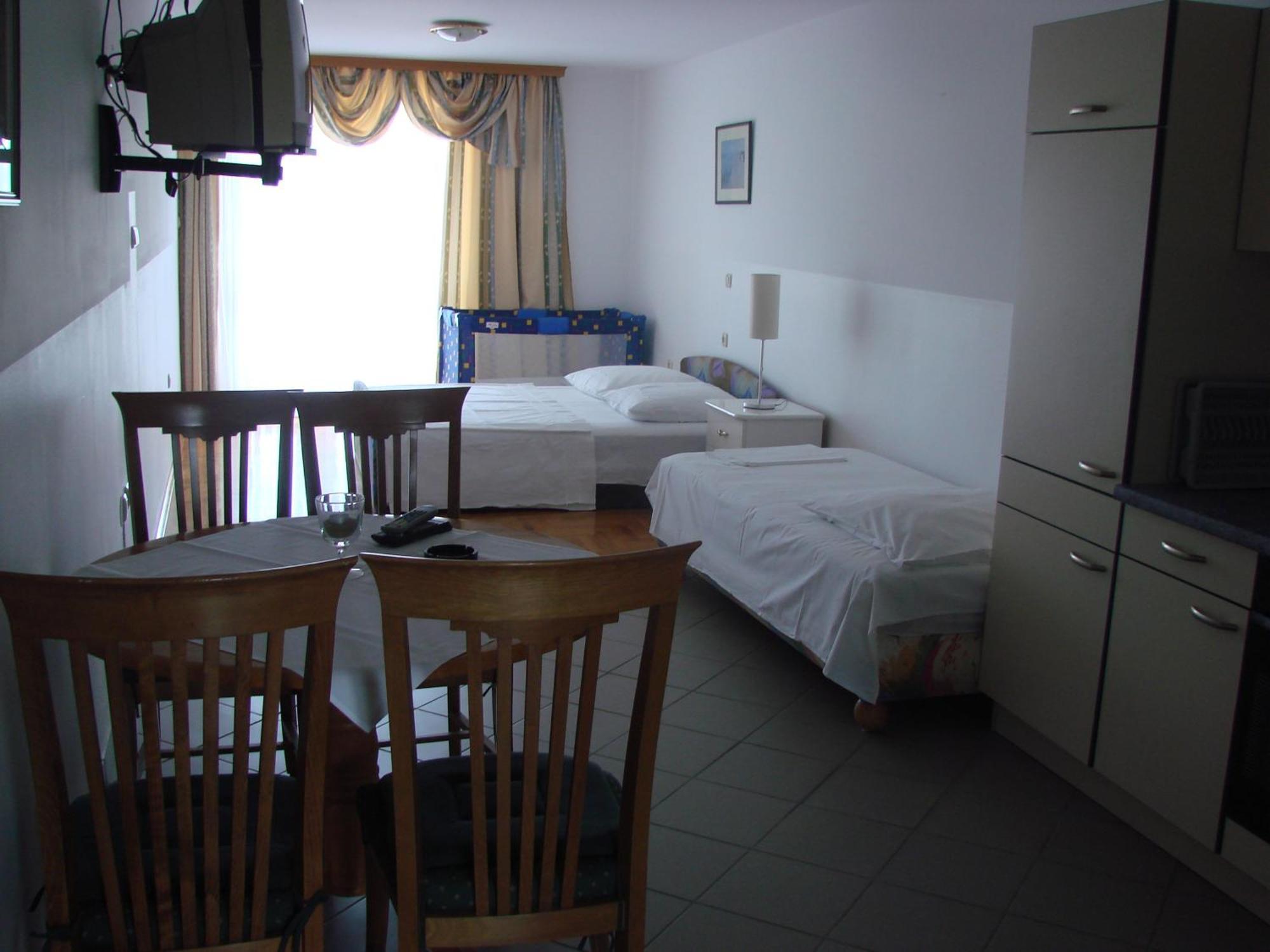 Apartments Happy Island Rab Rab Town Cameră foto